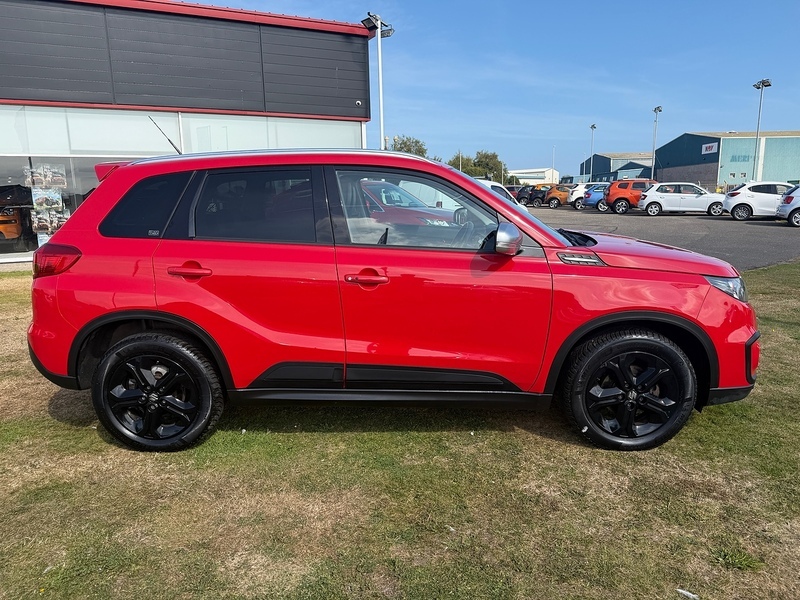 Suzuki Vitara Boosterjet S Red #4