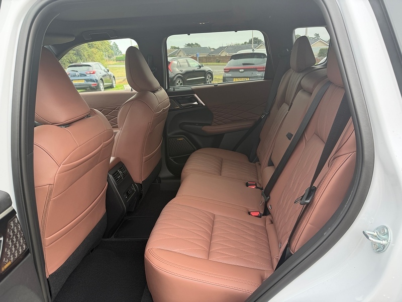 Mitsubishi Outlander Suv Grey #19