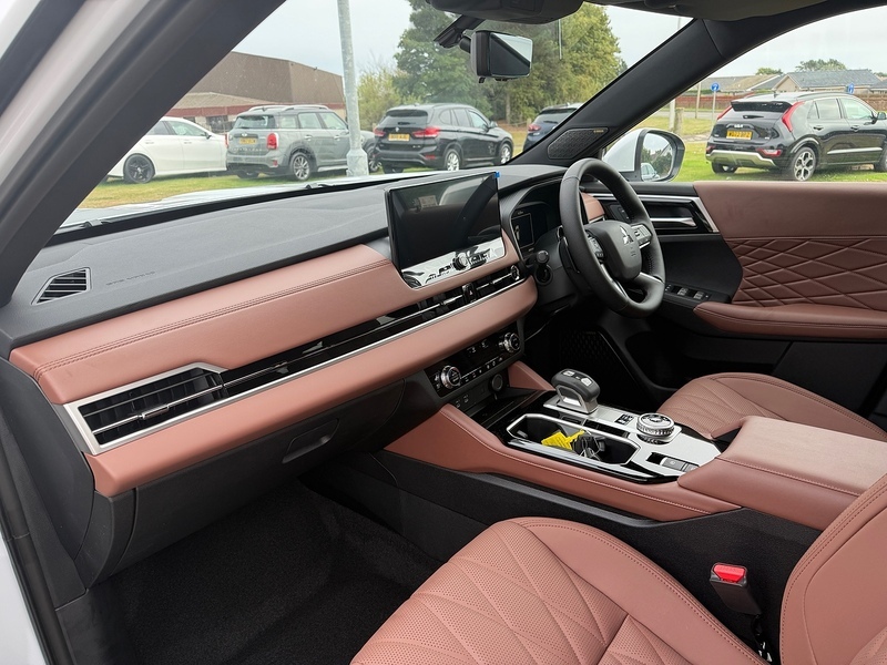 Mitsubishi Outlander Suv Grey #16