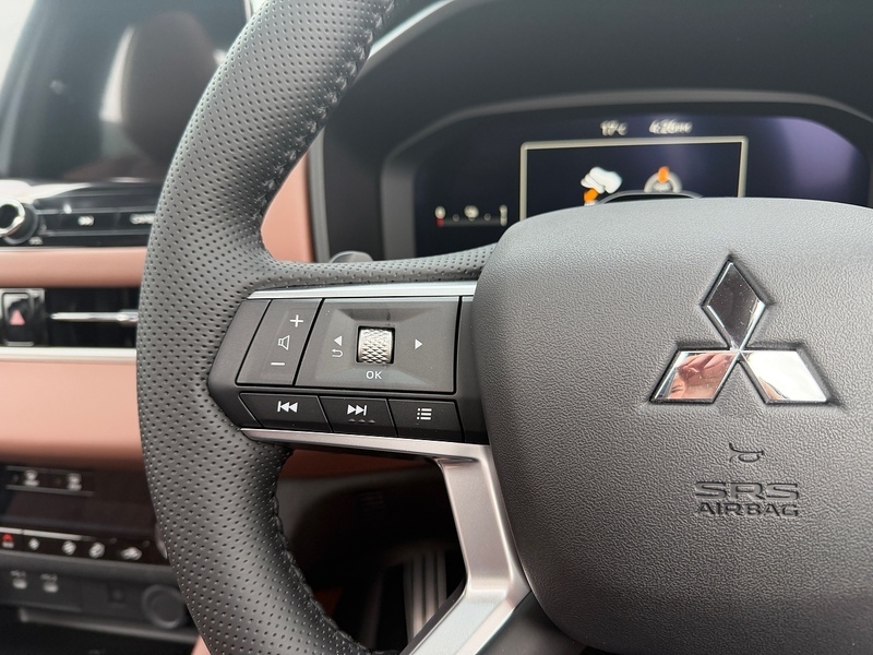 Mitsubishi Outlander Suv Grey #40