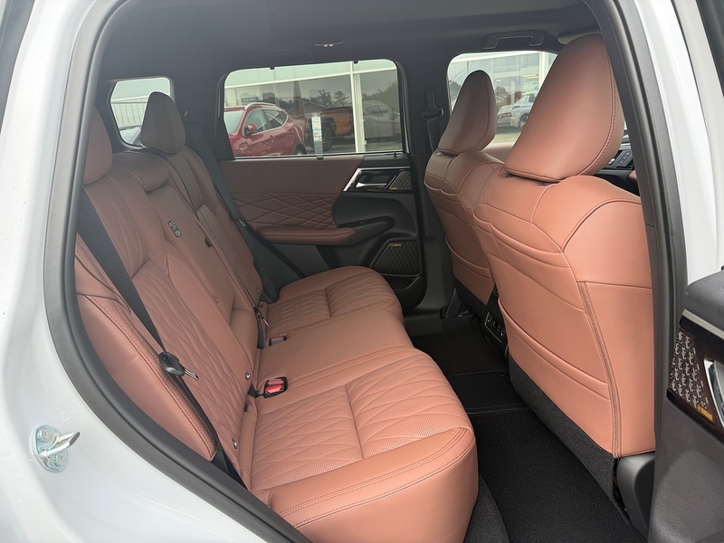 Mitsubishi Outlander Suv Grey #25