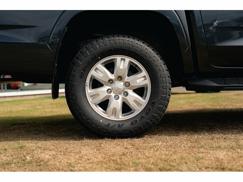Mitsubishi L200 #16