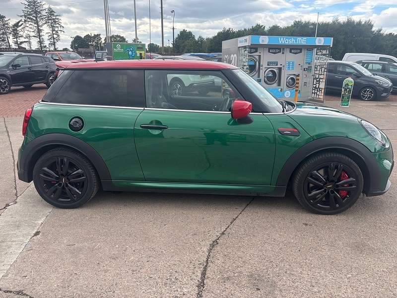 Mini Hatch John Cooper Works Green #3