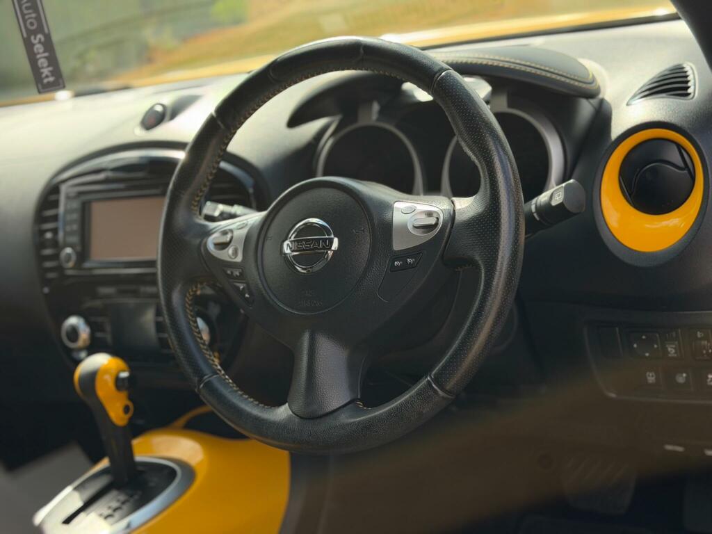 Nissan Juke Tekna Yellow #5