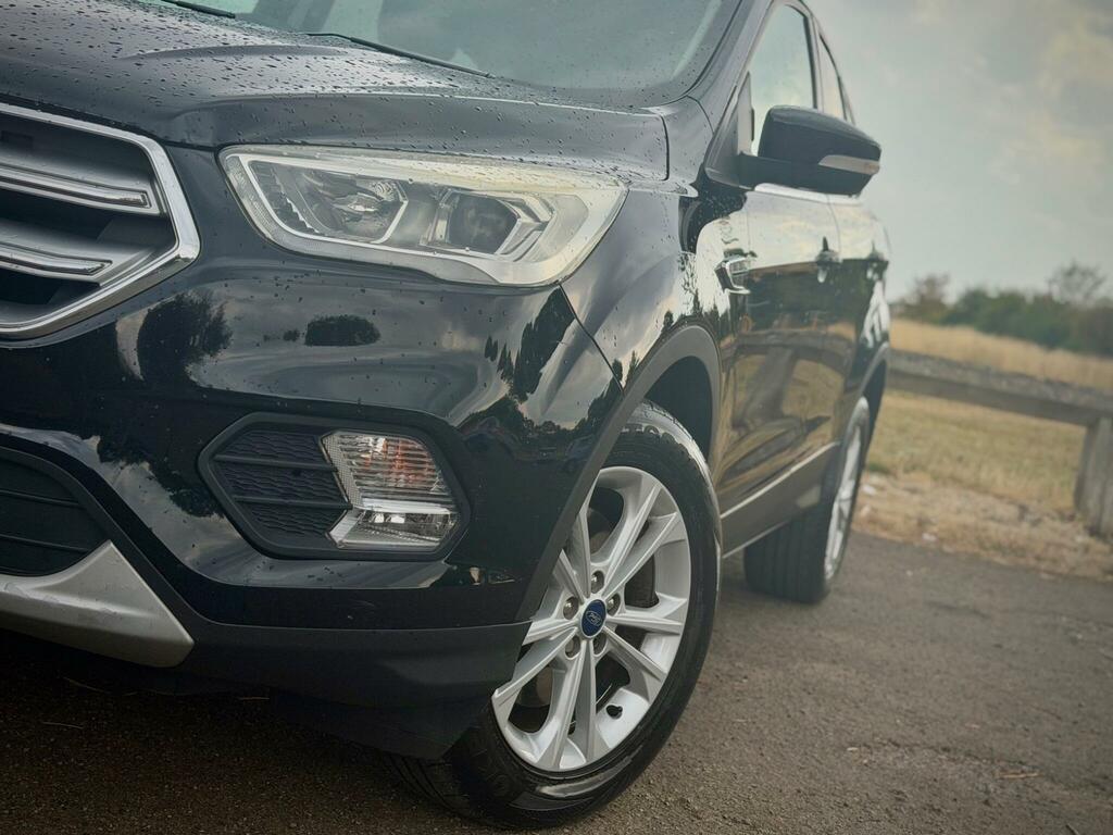 Ford Kuga 2.0 Tdci Titanium Euro 6 Ss MA18DUY Black #2