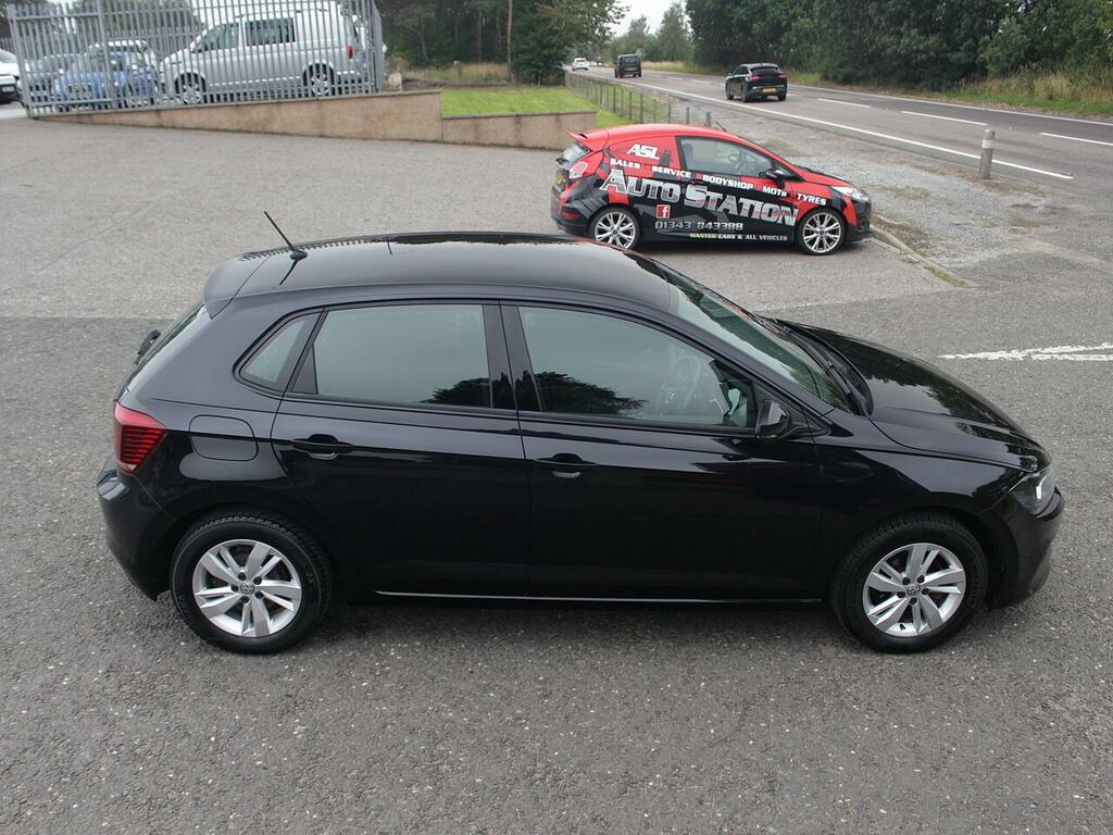 Volkswagen Polo Se Black #6