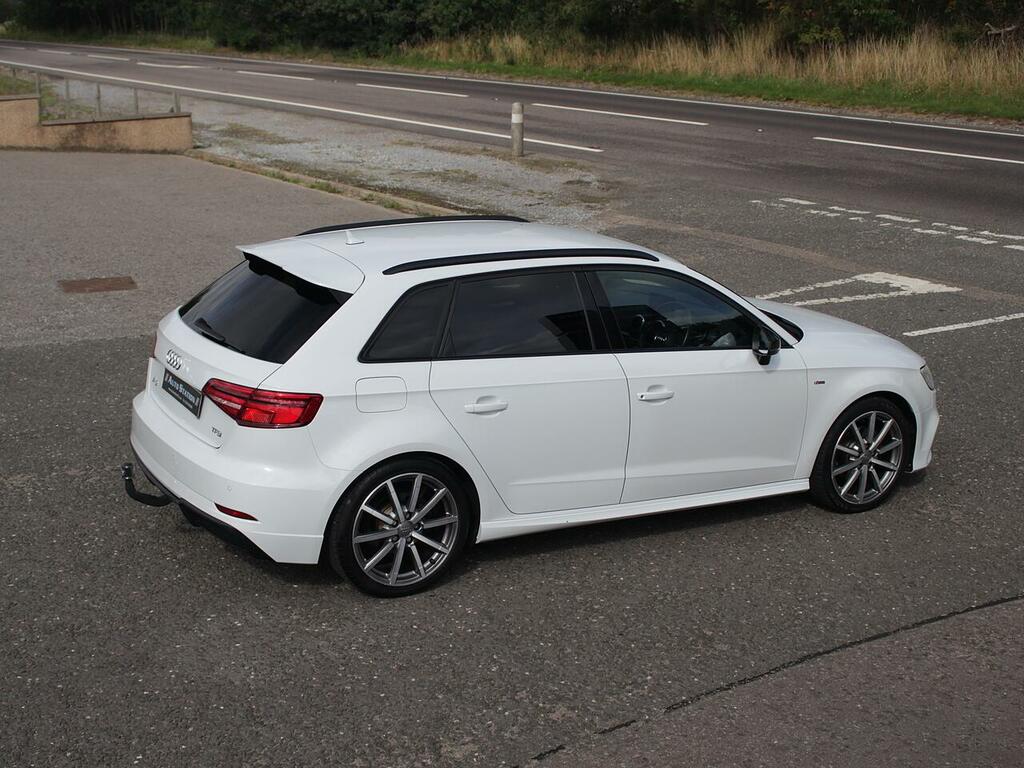 Audi A3 Black Edition White #4