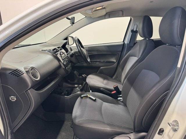 Mitsubishi Mirage Juro Euro 6 Ss White #2