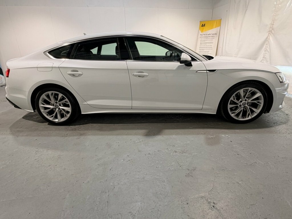 Audi A5 2L Sport RO70UEA White #2