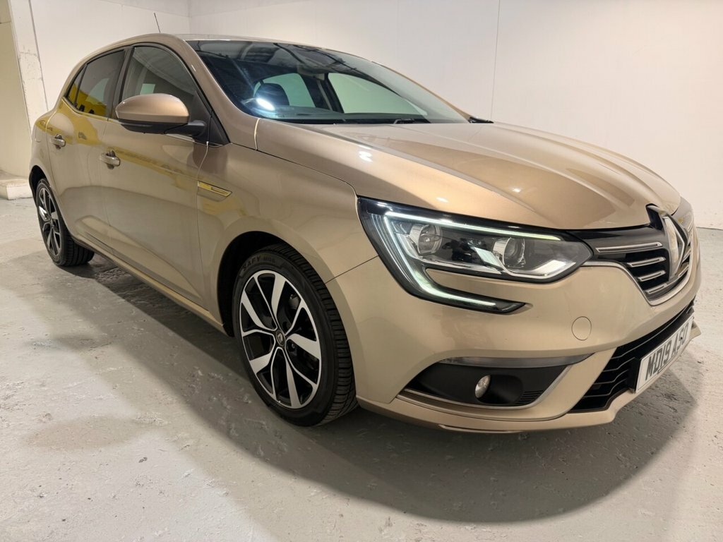 Renault Megane 1.3L Iconic Beige