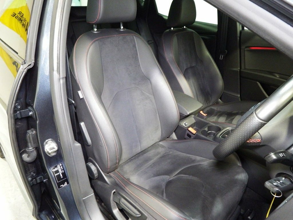 Seat Leon 1.5L Fr Black Edition FL69HWZ Grey #5
