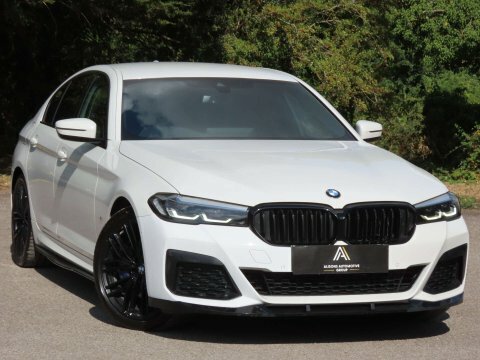 BMW 5 Series 3.0 530D Mht KU21ZSB White #3