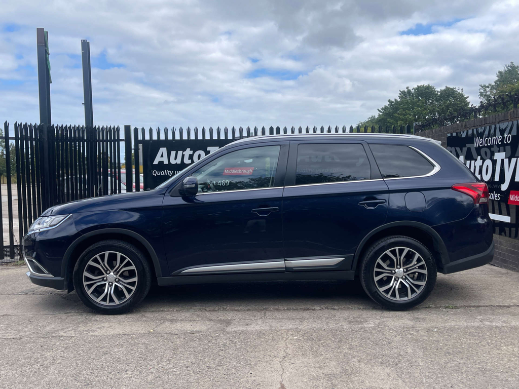 Mitsubishi Outlander Di-d 3 Suv 4Wd Euro 6 #5