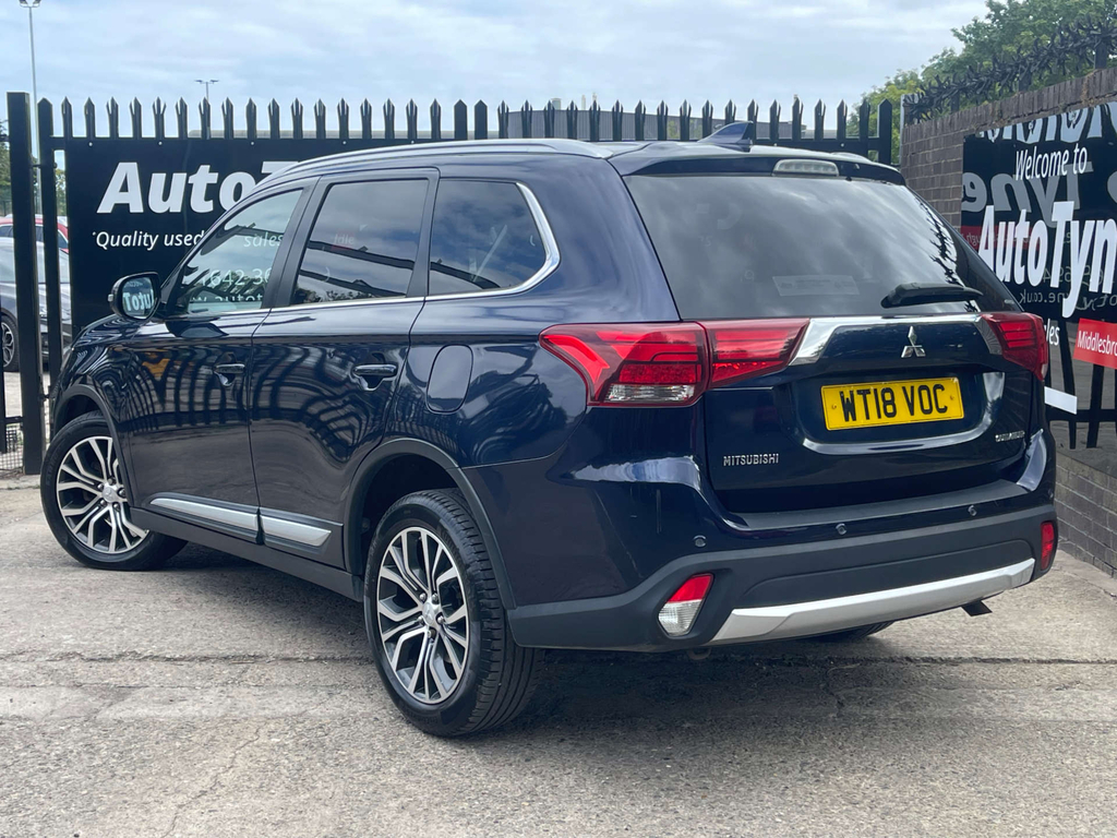 Mitsubishi Outlander Di-d 3 Suv 4Wd Euro 6 #4