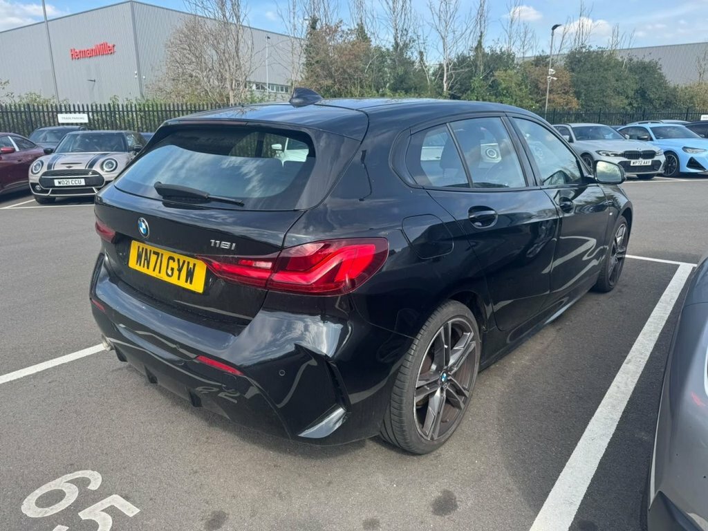 BMW 1 Series 1.5L M Sport Black