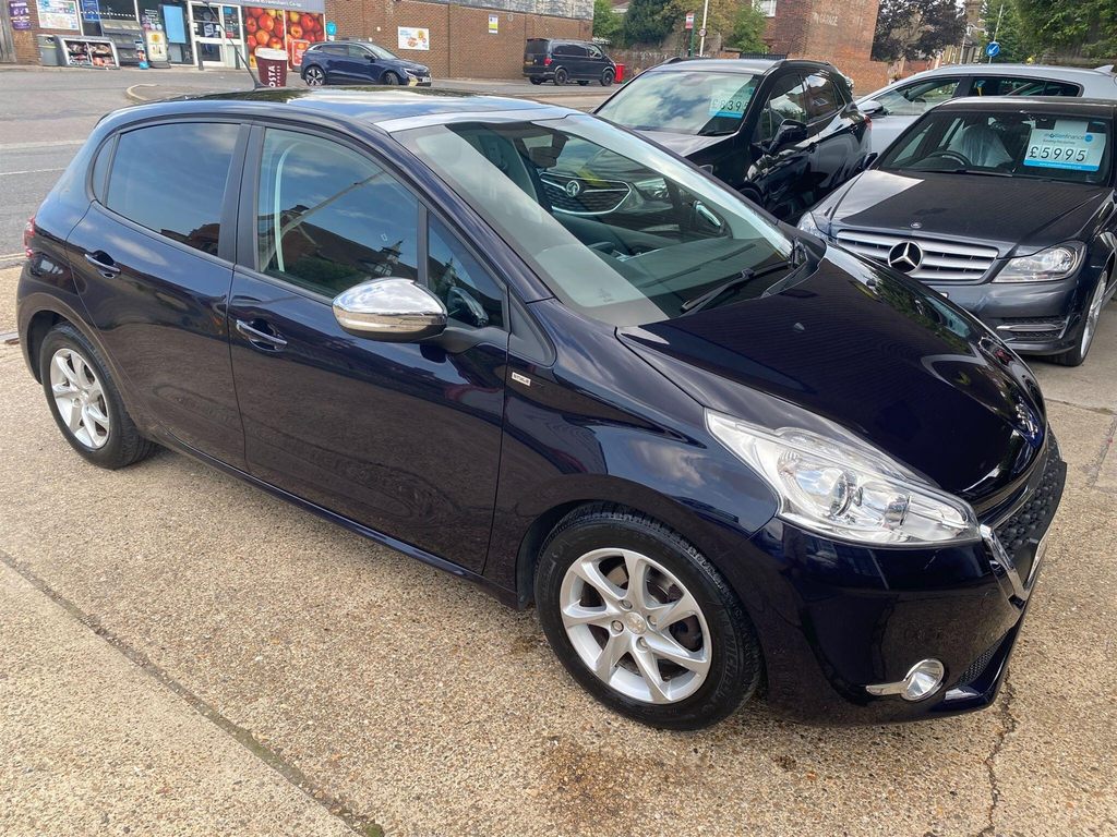 Peugeot 208 1.6 E-hdi Style Euro 5 Ss #2