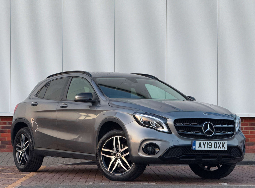 Mercedes-Benz GLA Class Urban Edition AY19OXK Grey #3