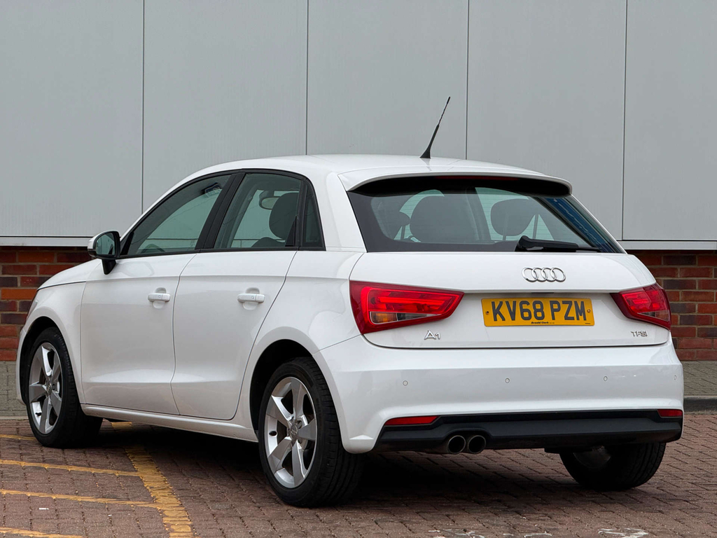 Audi A1 Sportback Tfsi Sport Nav KV68PZM #4