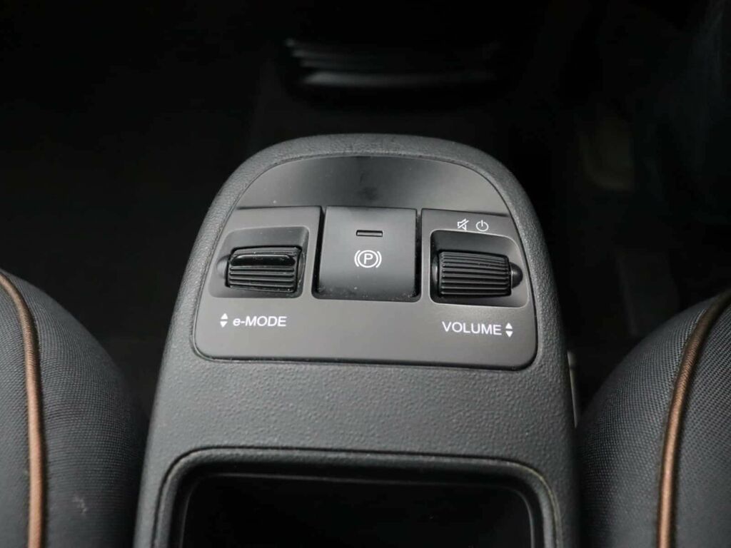 Fiat 500E Hatchback Black #22