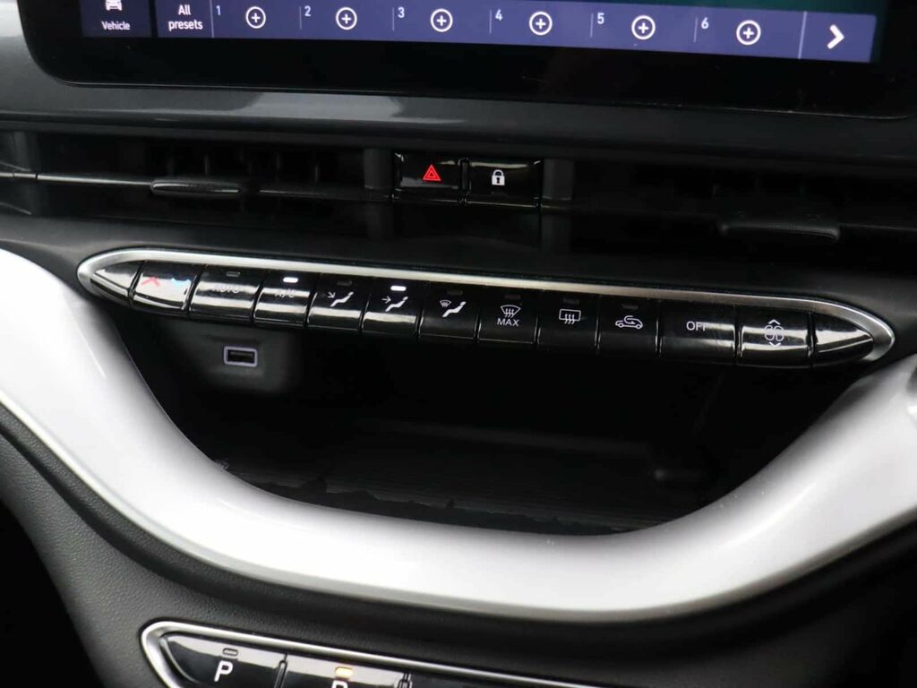 Fiat 500E Hatchback Black #21