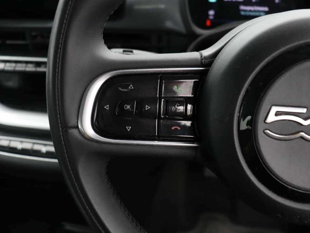Fiat 500E Hatchback Black #28