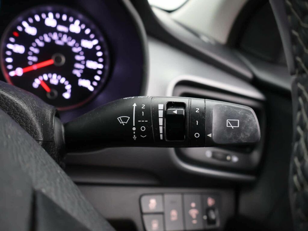 Kia Stonic 2 Red #20