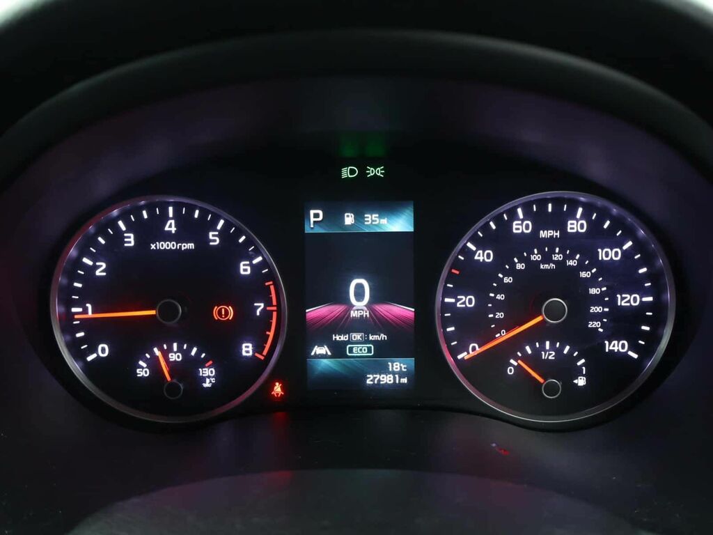 Kia Stonic 2 Red #11