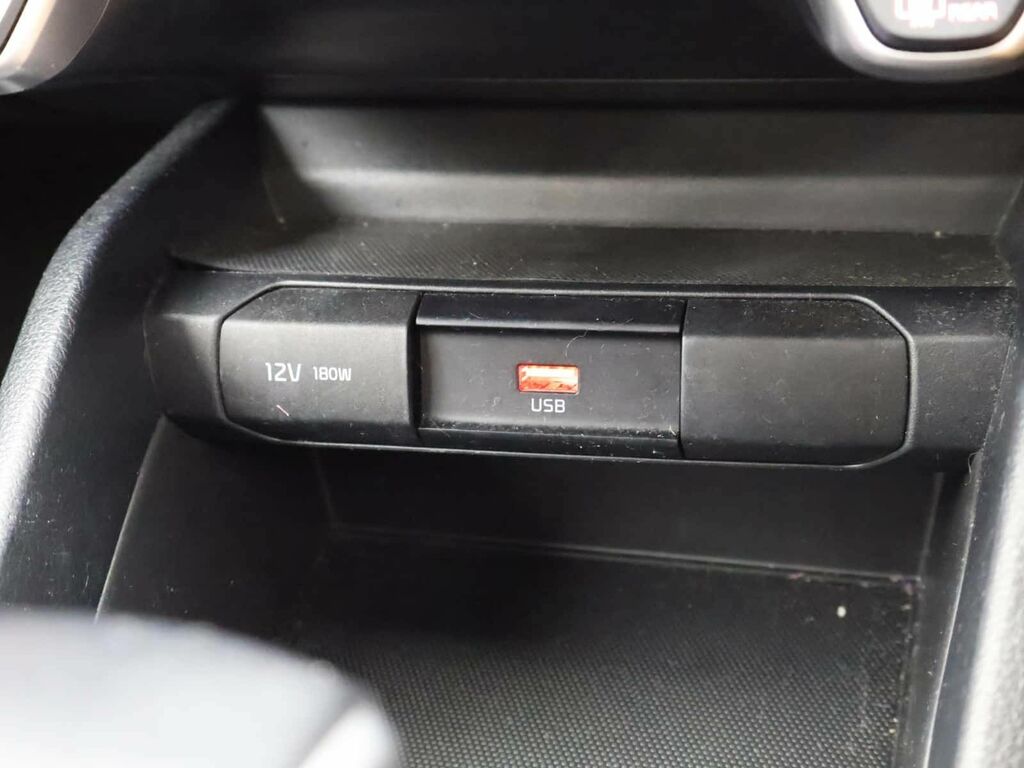 Kia Stonic 2 Red #16