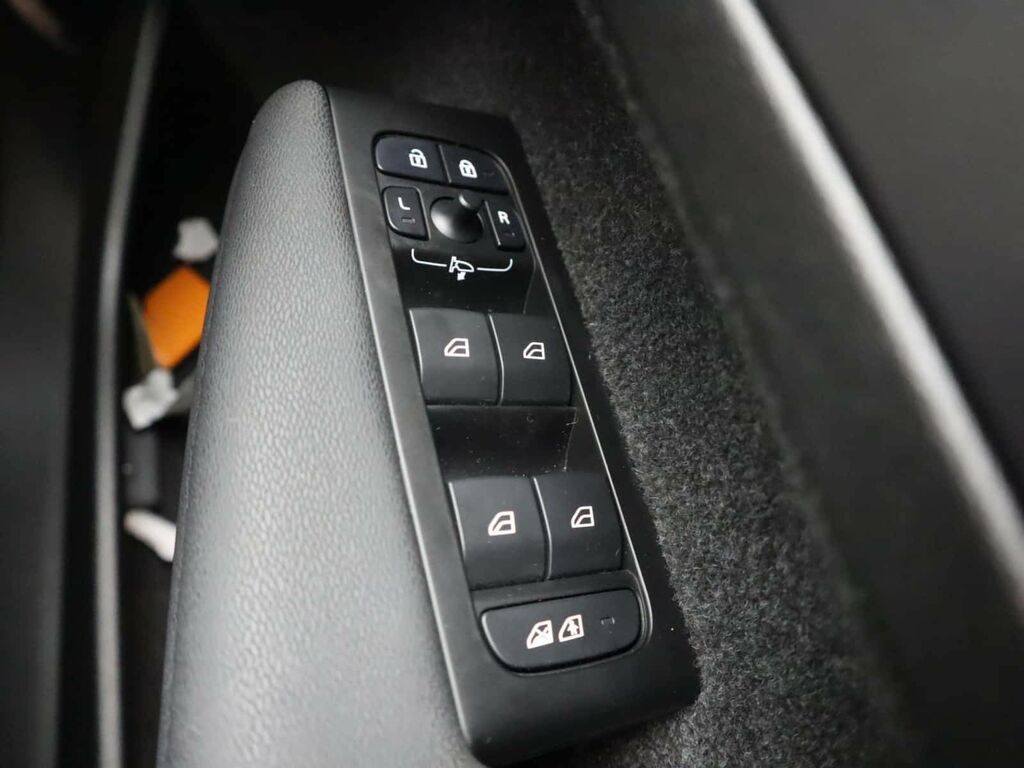 Volvo C40 170Kw Recharge Core 69Kwh Grey #28