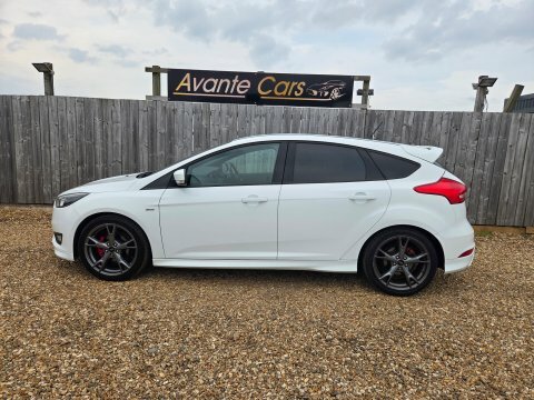 Ford Focus St-line X Tdci PB04OAB White #6