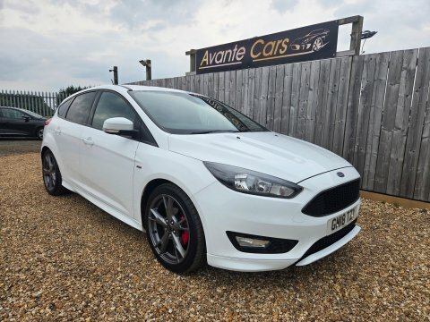 Ford Focus St-line X Tdci PB04OAB White
