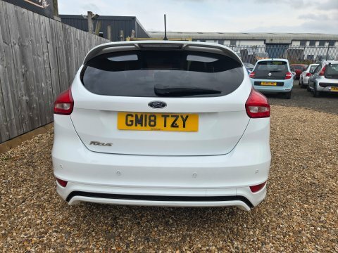 Ford Focus St-line X Tdci PB04OAB White #4