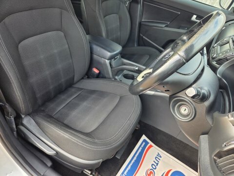 Kia Sportage Suv Silver #14