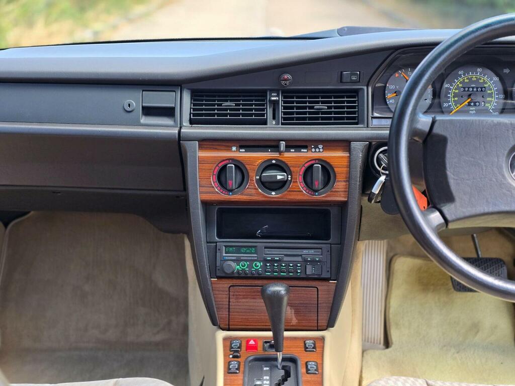 Mercedes-Benz 190 E White #20
