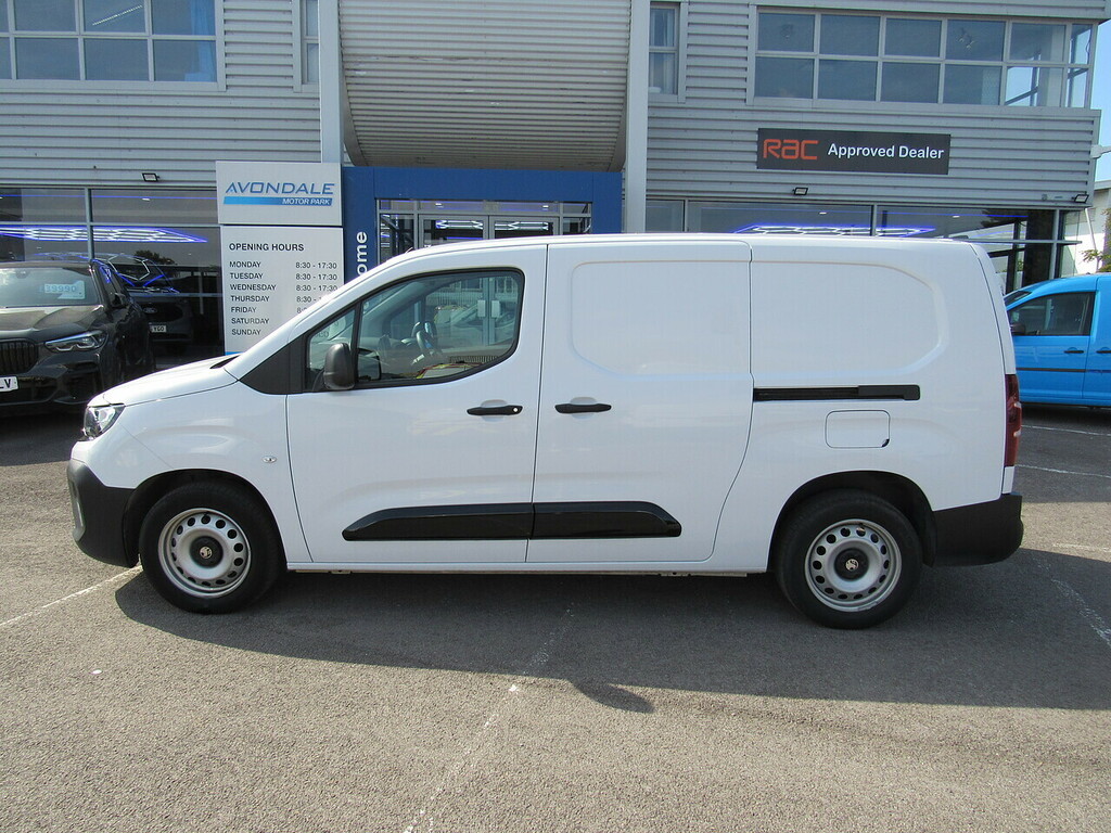 Vauxhall Combo 1.5 Turbo D 2300 Prime XL Panel Van 6Dr Man DP24HTE White #3