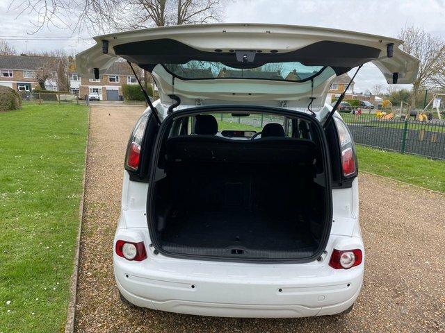 Citroen C3 Picasso Mpv Purple #10