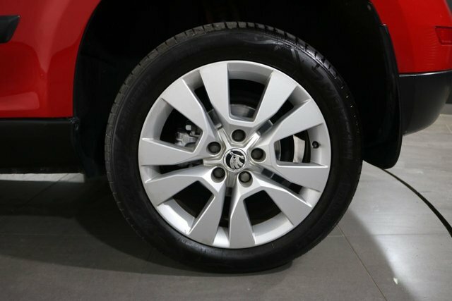 Skoda Yeti Hatchback #17