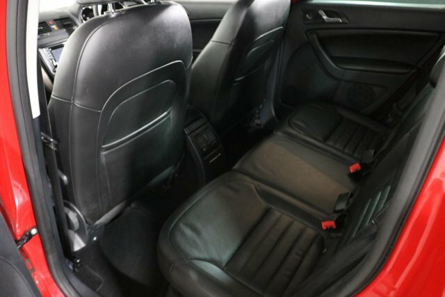 Skoda Yeti Hatchback #24
