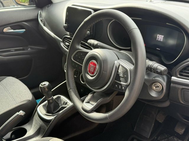 Fiat Tipo 1.0 Cross Hatchback Grey #4