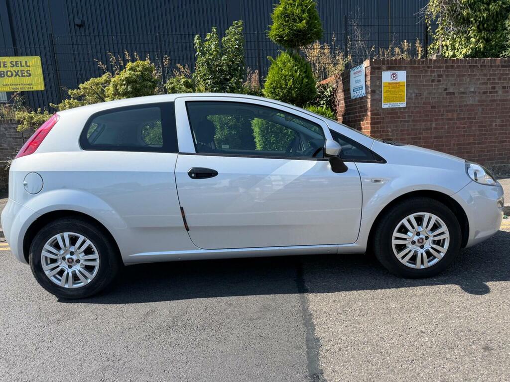 Fiat Punto Hatchback 1.2 Pop Euro 6 201565 Grey #4