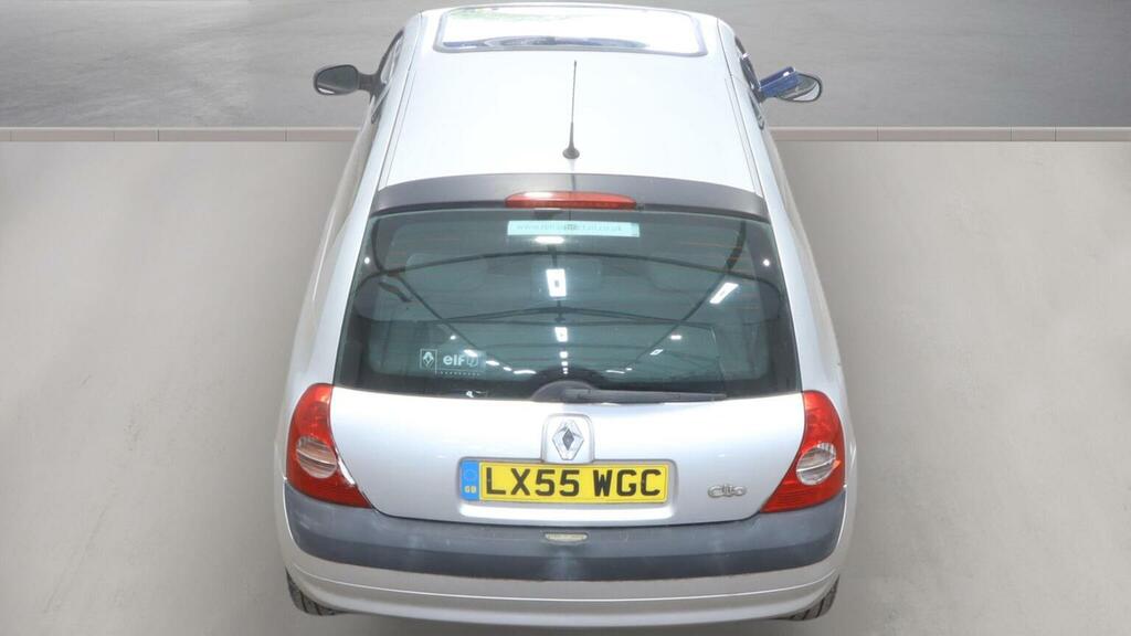 Renault Clio Hatchback Silver #8