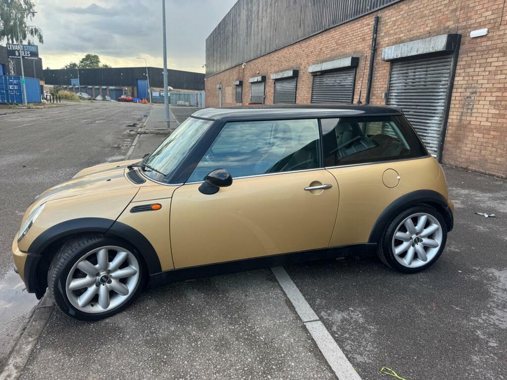 Mini Hatch 1.6 One Blue #15