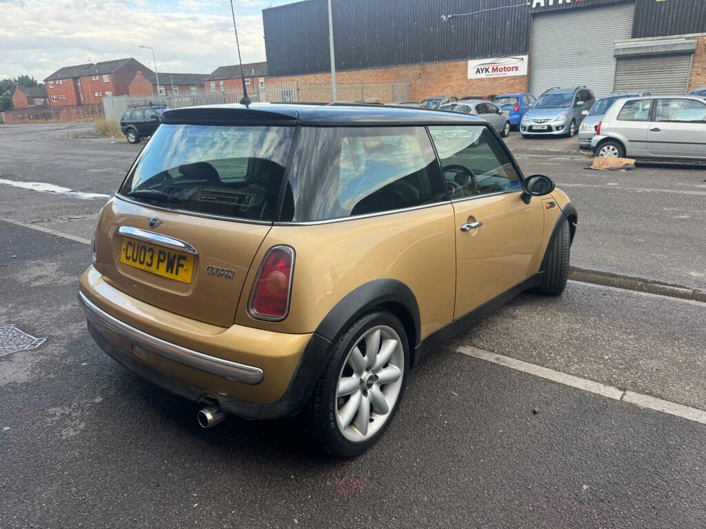 Mini Hatch 1.6 One Blue #8