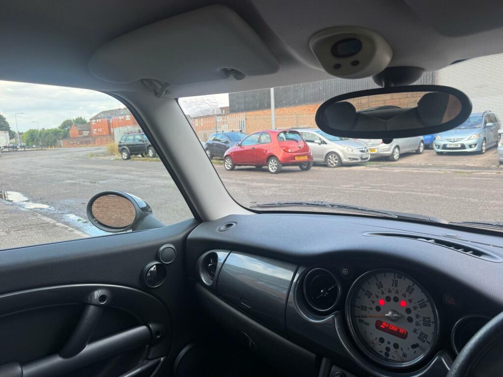 Mini Hatch 1.6 One Blue #26