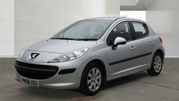 Peugeot 207 1.6 Hdi S Silver #2