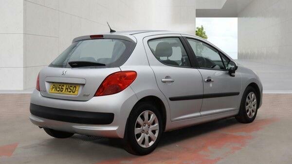Peugeot 207 1.6 Hdi S Silver #4