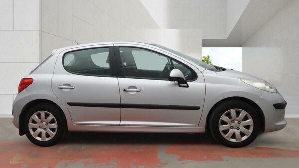 Peugeot 207 1.6 Hdi S Silver #5