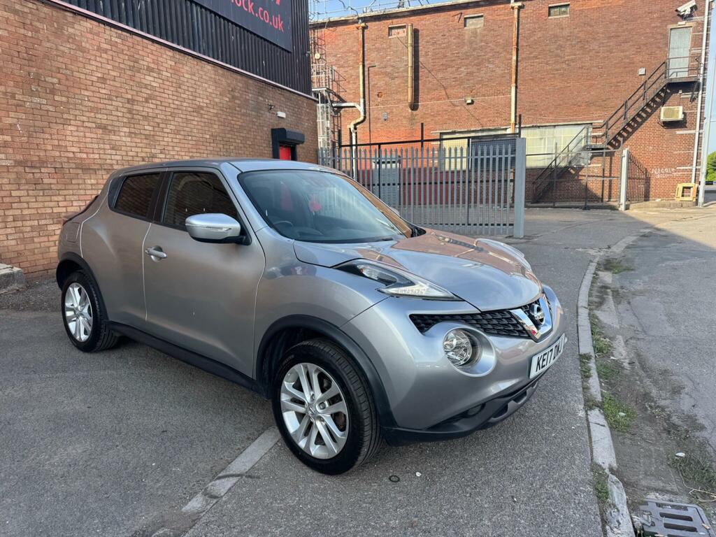 Nissan Juke N-connecta Silver