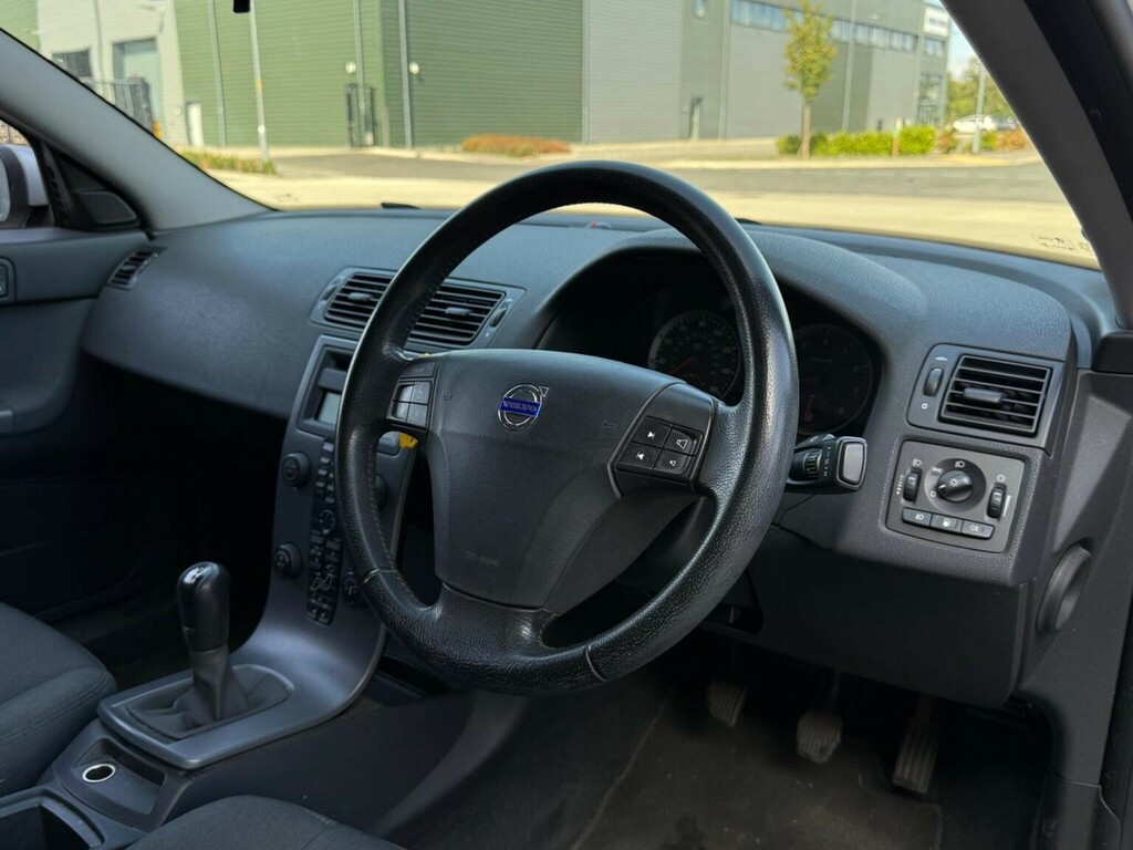 Volvo S40 Saloon 2.4 Se Geartronic 200707 Silver #9