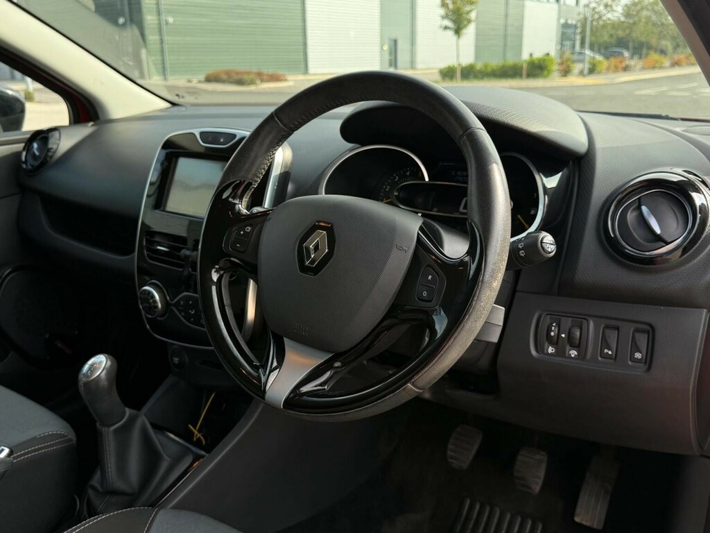Renault Clio Hatchback 1.5 Dci Dynamique S Medianav Euro 5 Ss Red #2